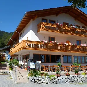 Guest house Berggasthaus Kraxenberger ***